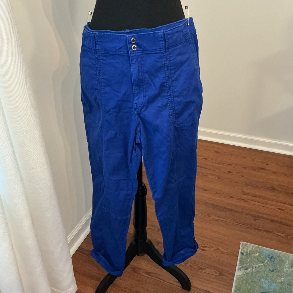 Vibrant Blue Casual Pants